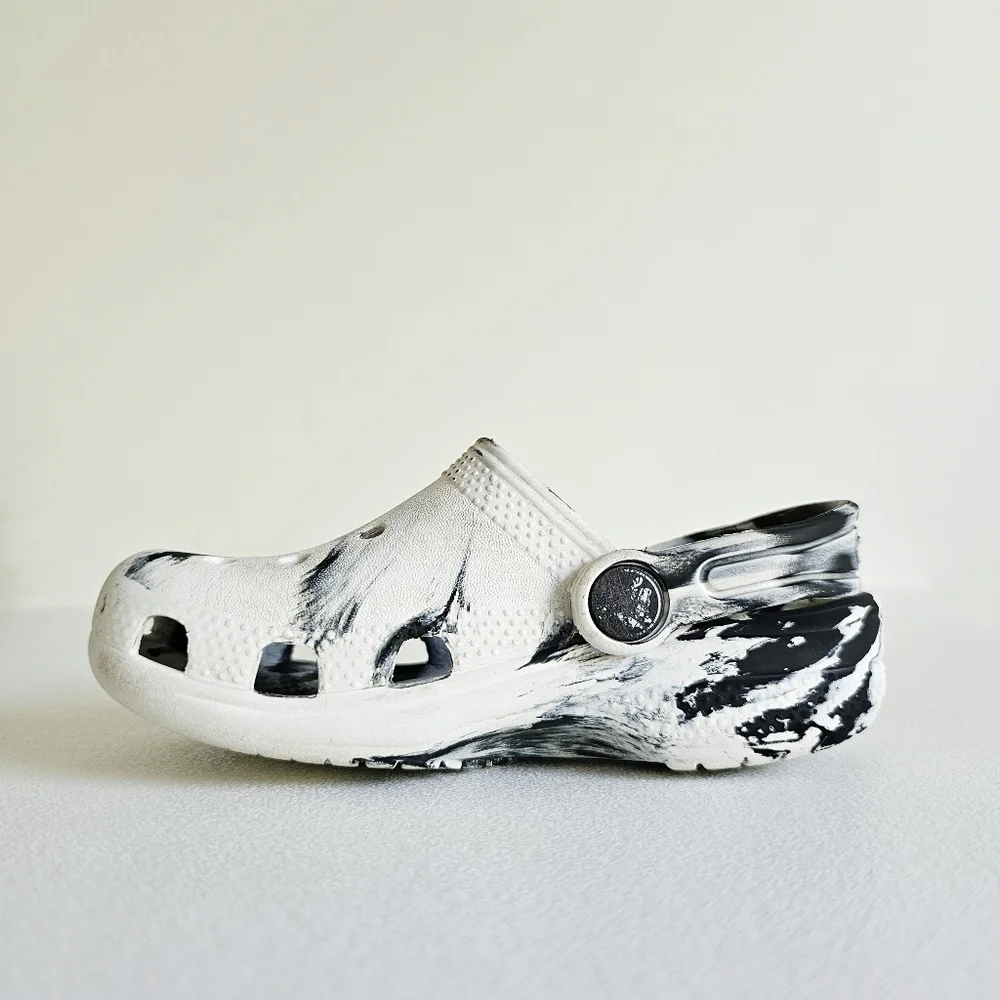 Iconic Crocs Marbled Croslite Child Black White Classic Clog Children Size 10